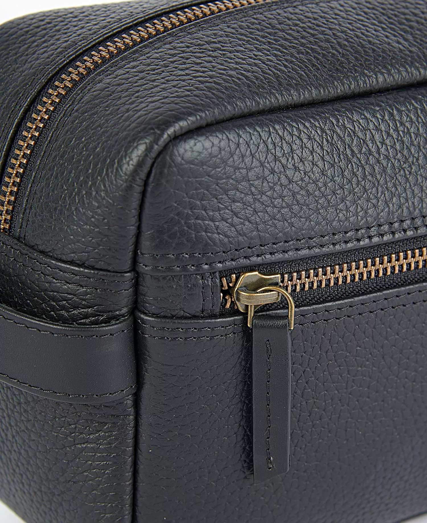 Barbour Highgate Leather Washbag