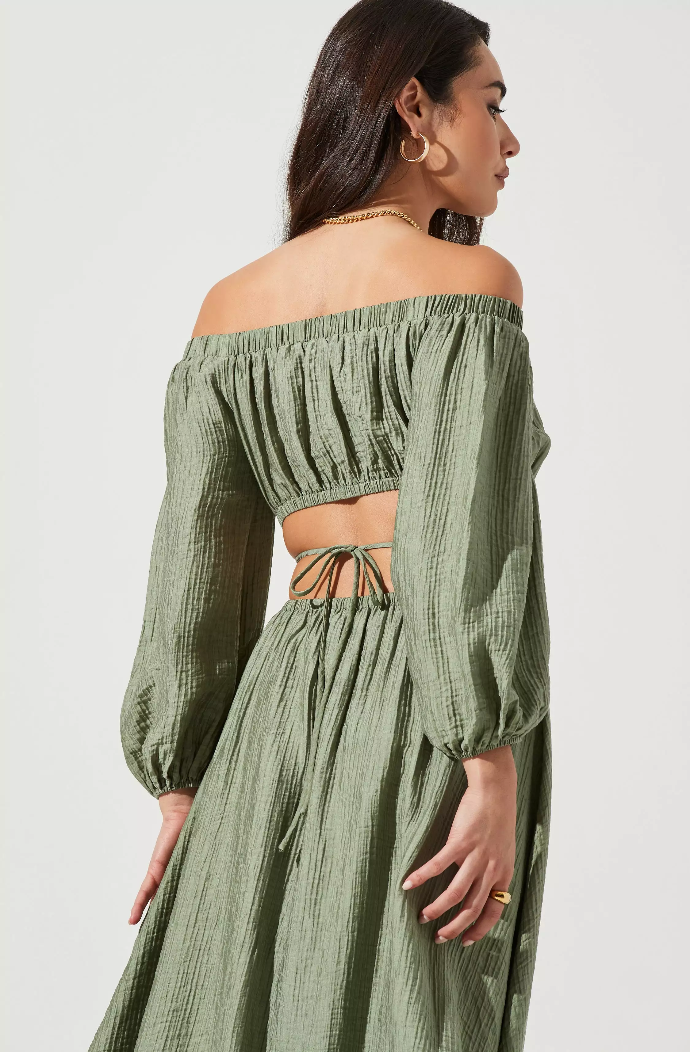 Cassian Cutout Off Shoulder Midi Dress