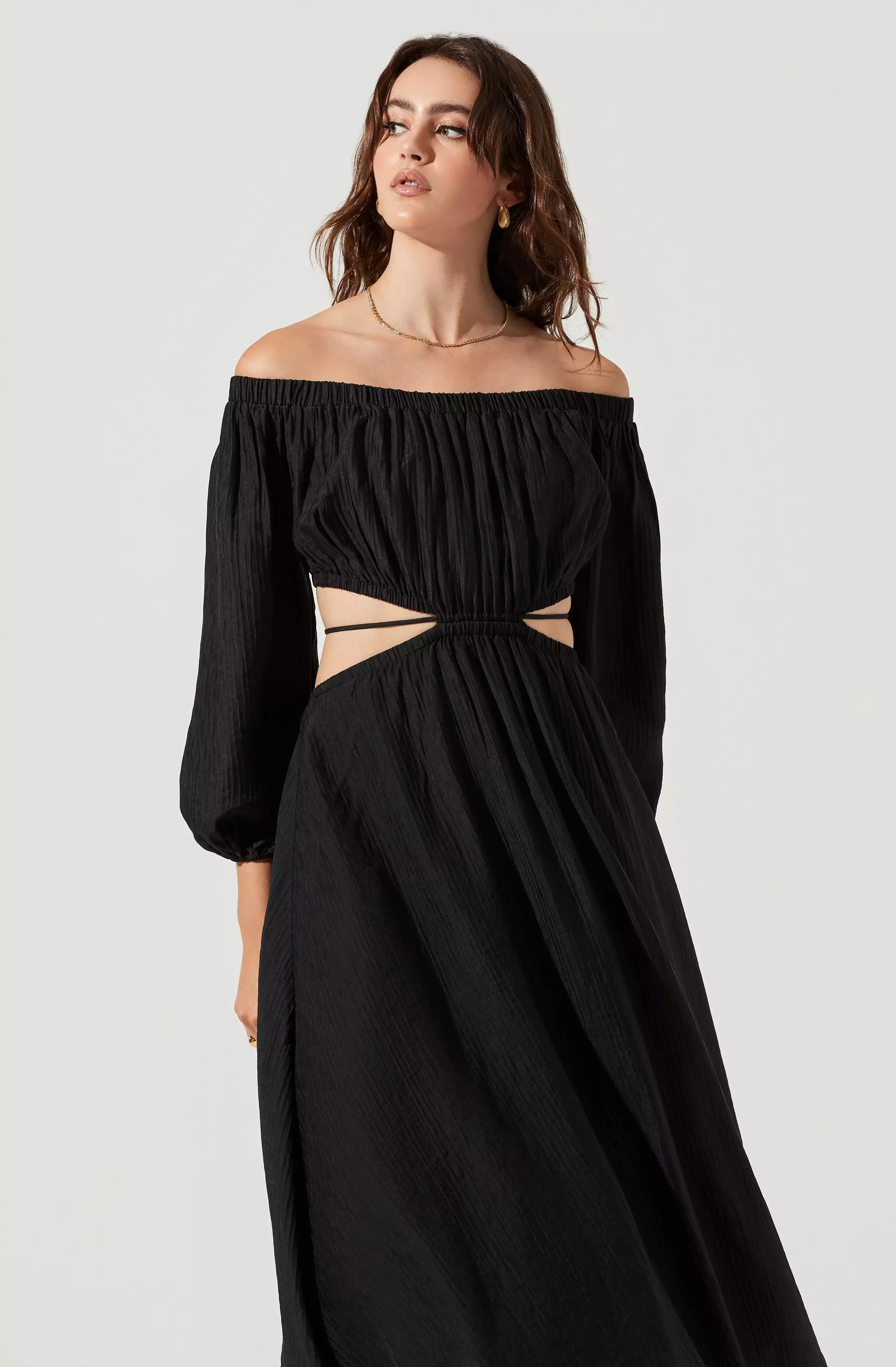 Cassian Cutout Off Shoulder Midi Dress