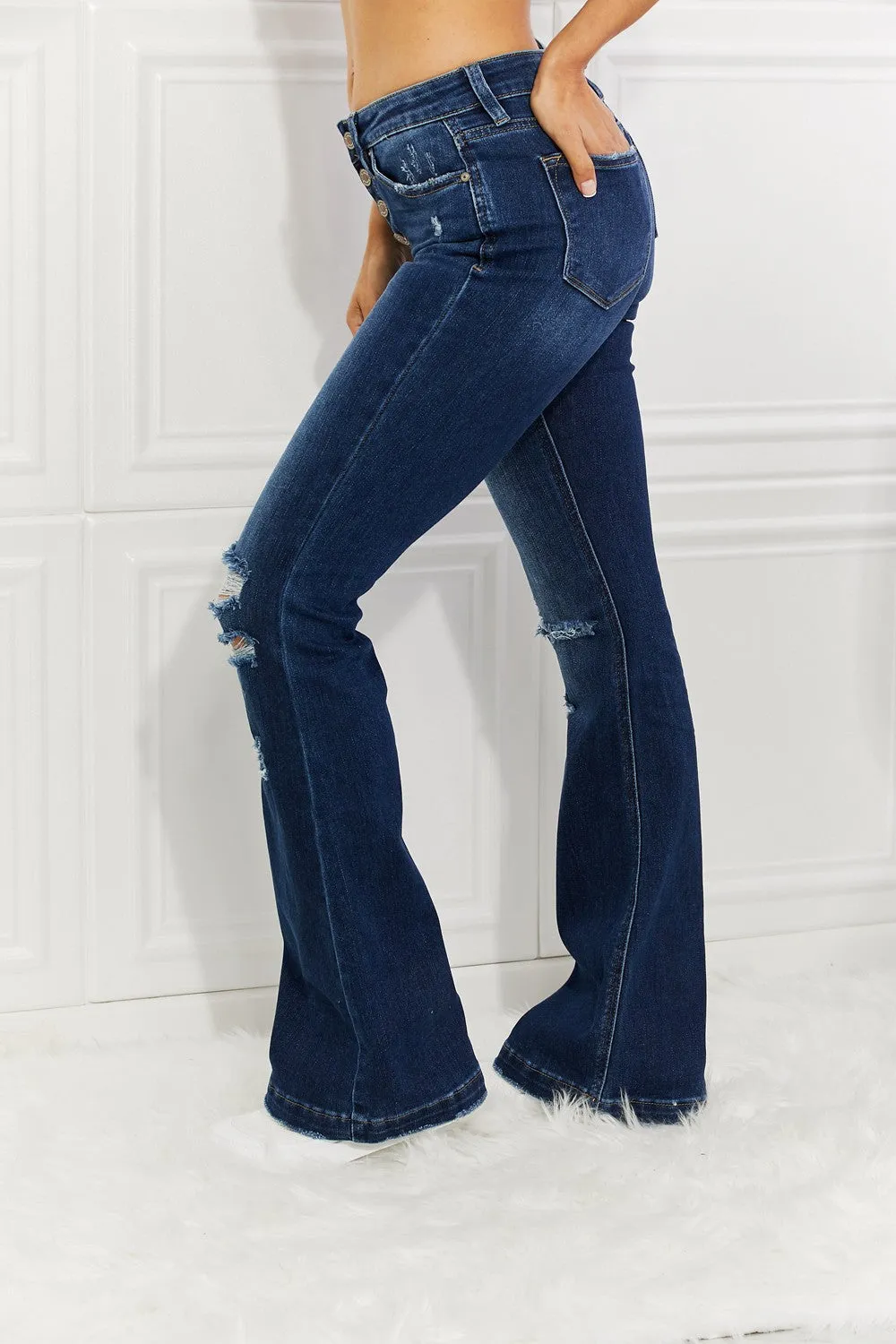 Kancan Full Size Reese Midrise Button Fly Flare Jeans [Online Exclusive]