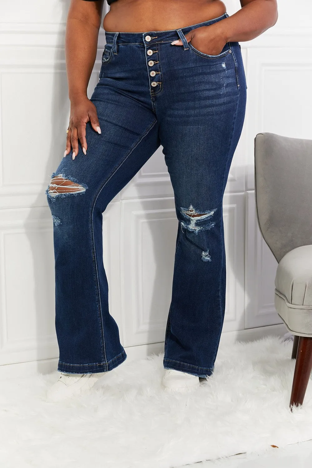 Kancan Full Size Reese Midrise Button Fly Flare Jeans [Online Exclusive]