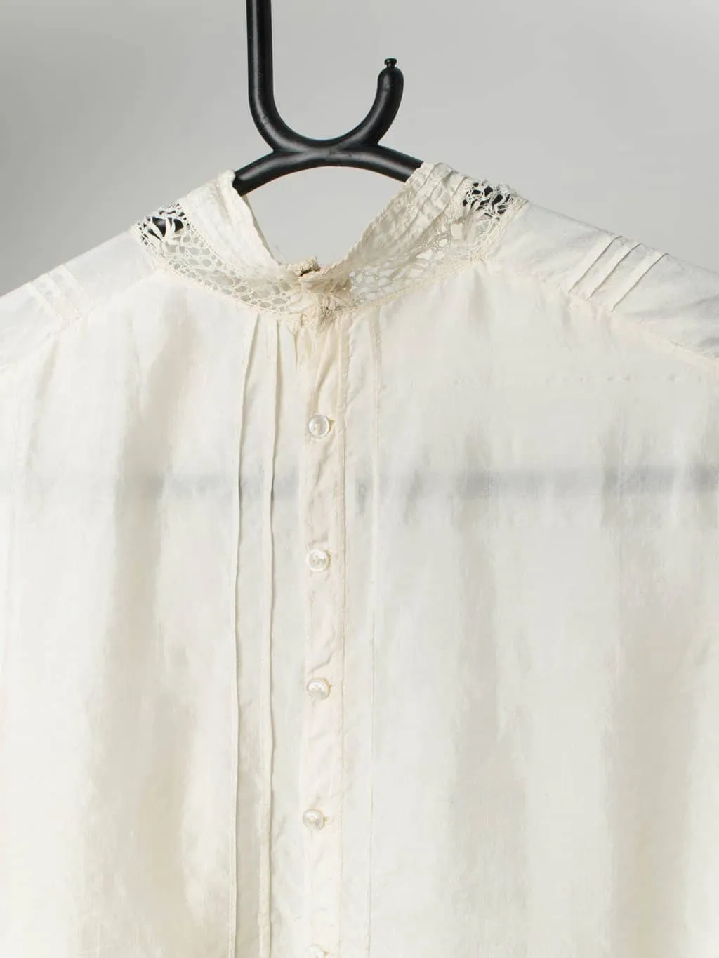 Vintage Victorian / Edwardian ivory silk blouse – Medium / Large